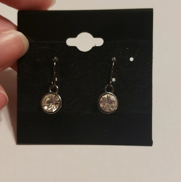47. Drop Earrings - Picture 3 of 4